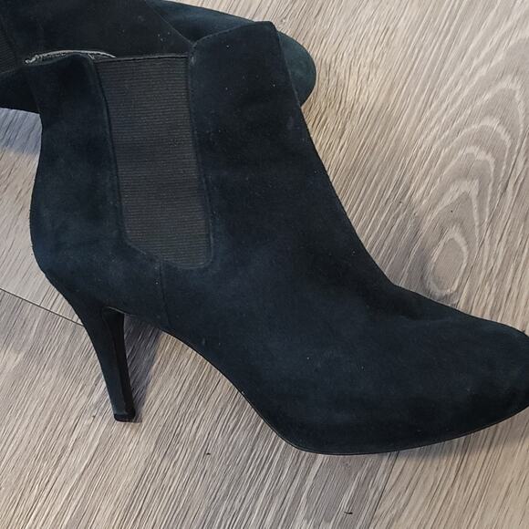 Loft Green Suede Booties - Picture 4 of 9